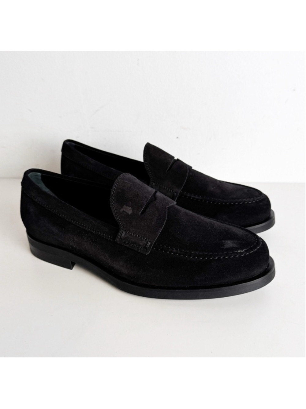 Tod’s black suede loafers size 6